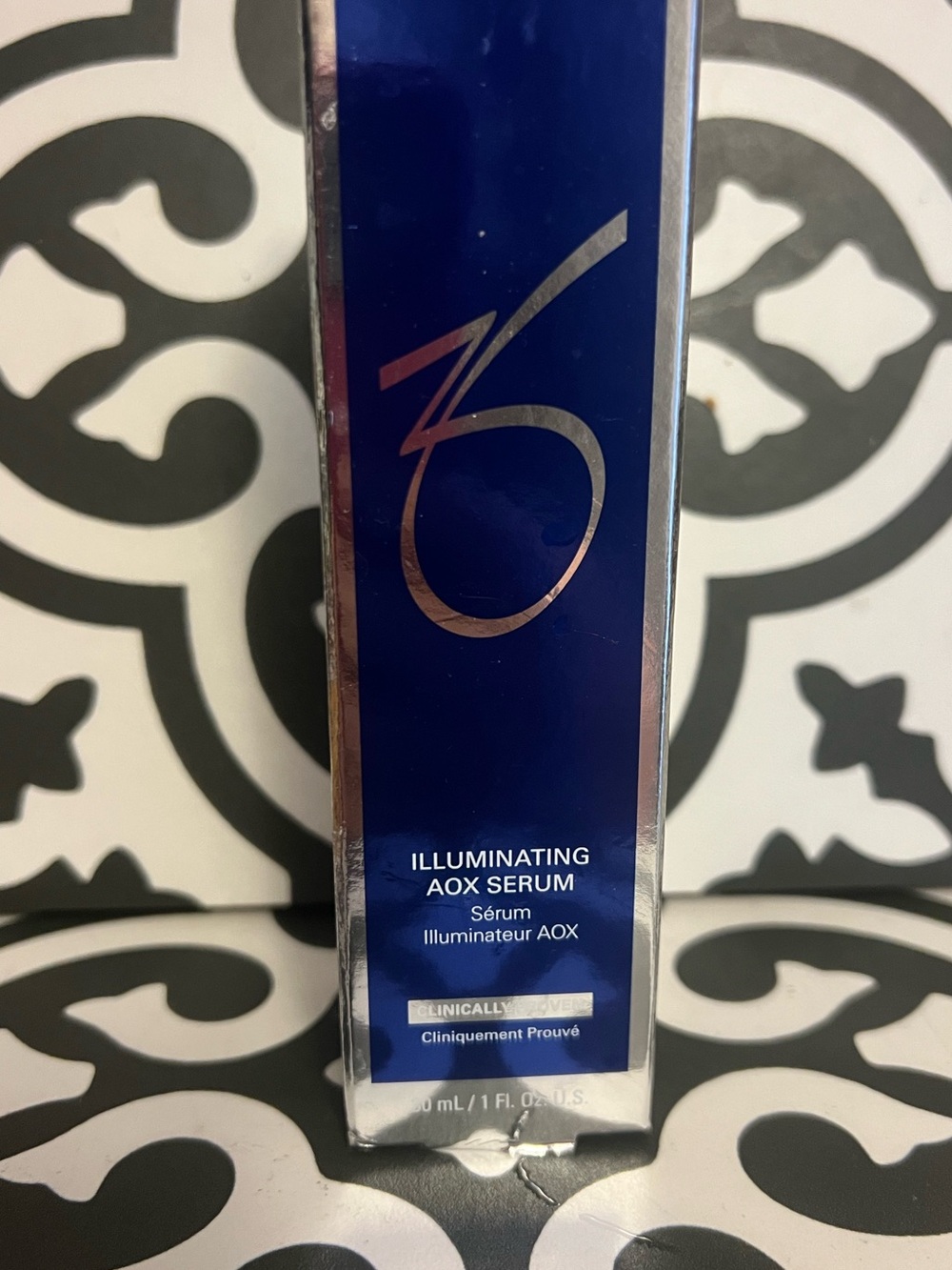 ZO skin Illuminating AOX , and  sunscreen Sfpf 30 , selling together